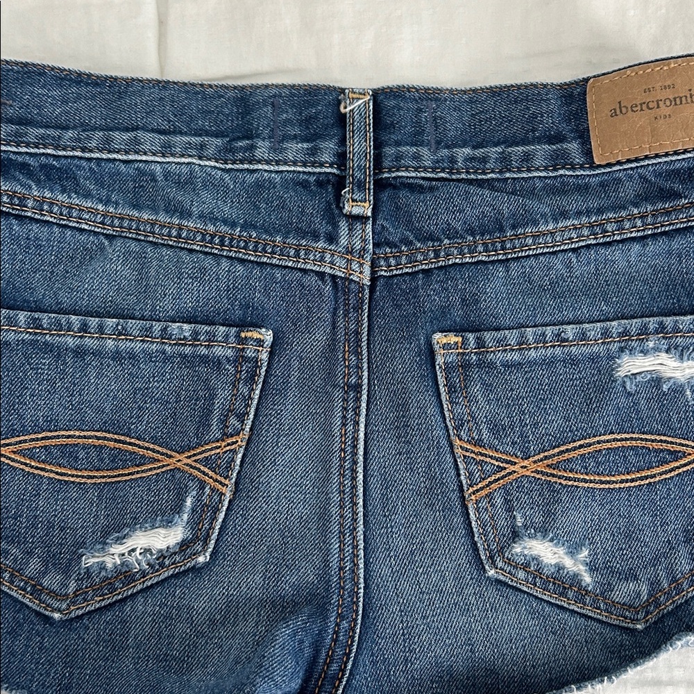 Abercrombie kids Distressed Dark Blue Jean Shorts size 12 - Picture 3 of 3